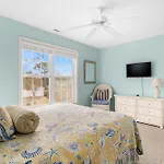 Sea La Vie - Duplex, Shared Pool!