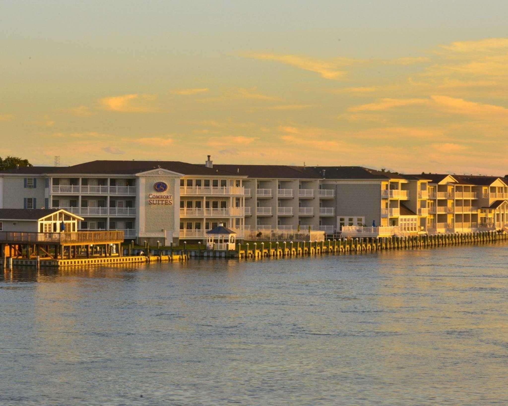 Comfort Island Bayfront 3*
