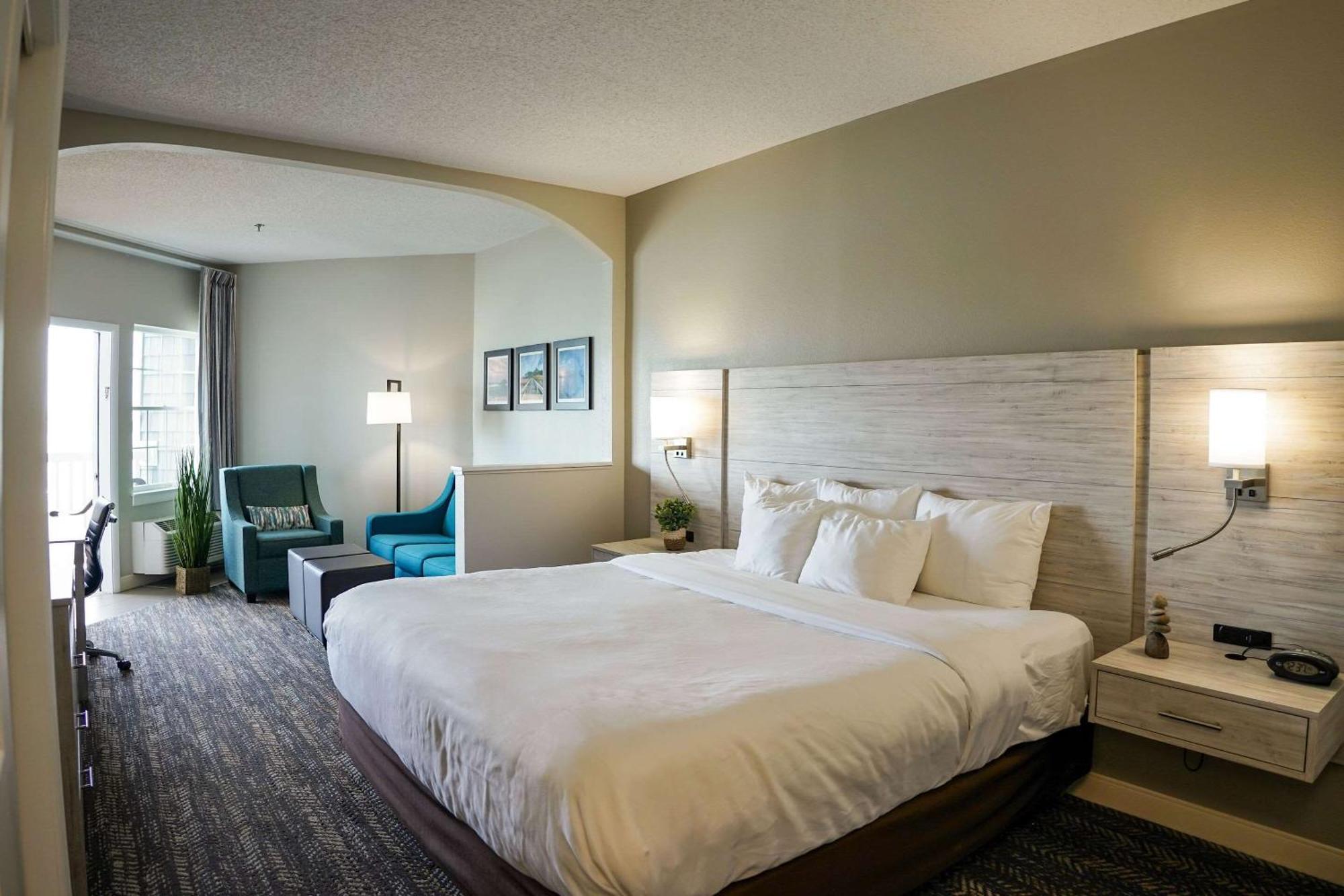 Comfort Island Bayfront Hotel Chincoteague