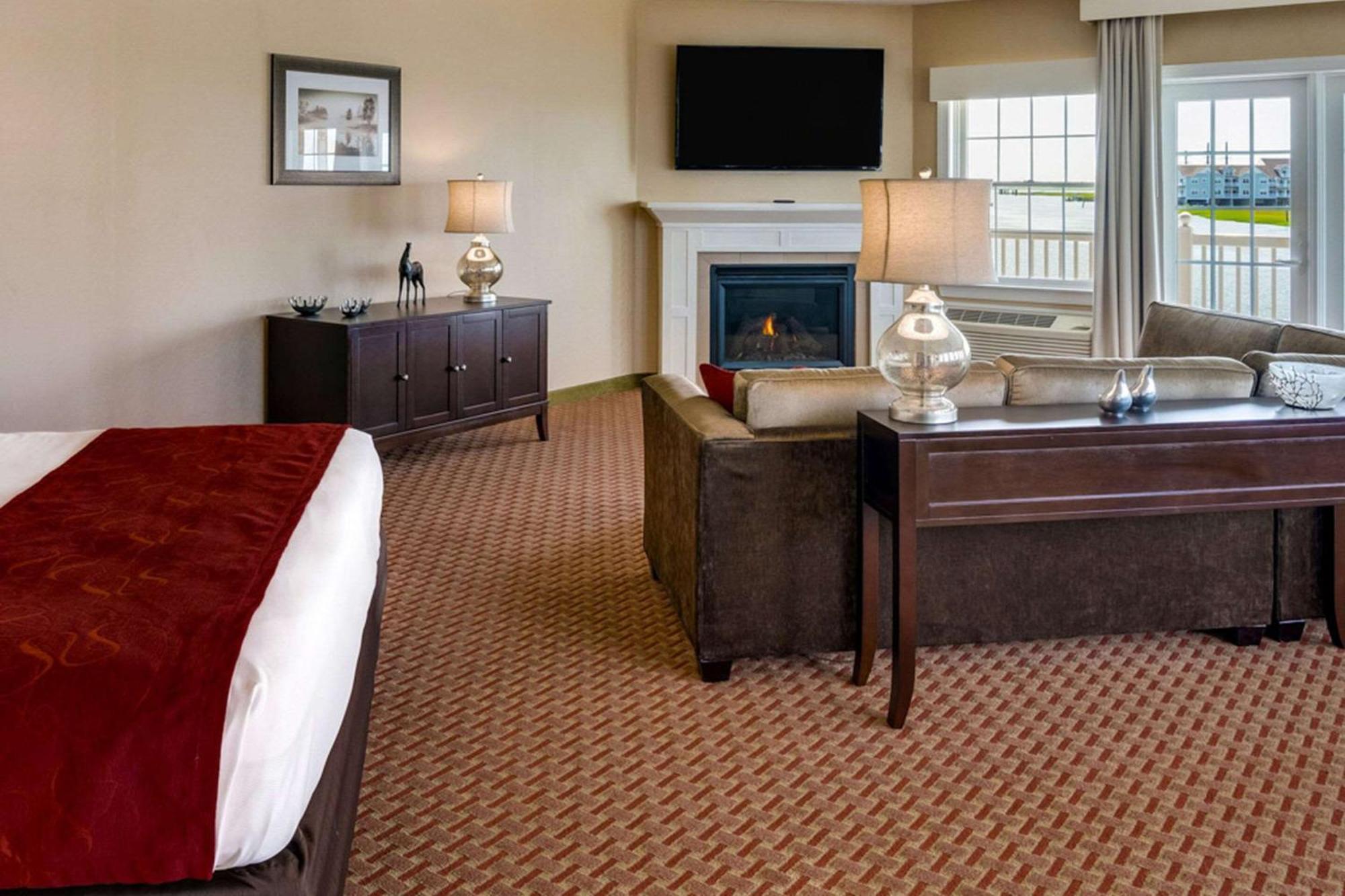 Comfort Island Bayfront Hotel