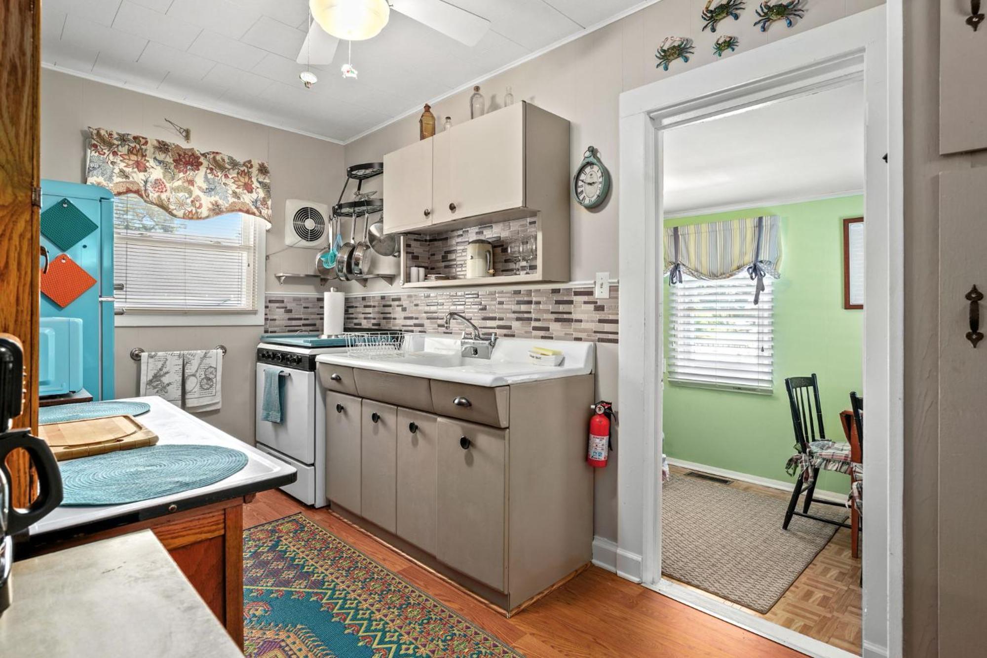 Holiday home Bue Crab - Charming In-town Cottage!
