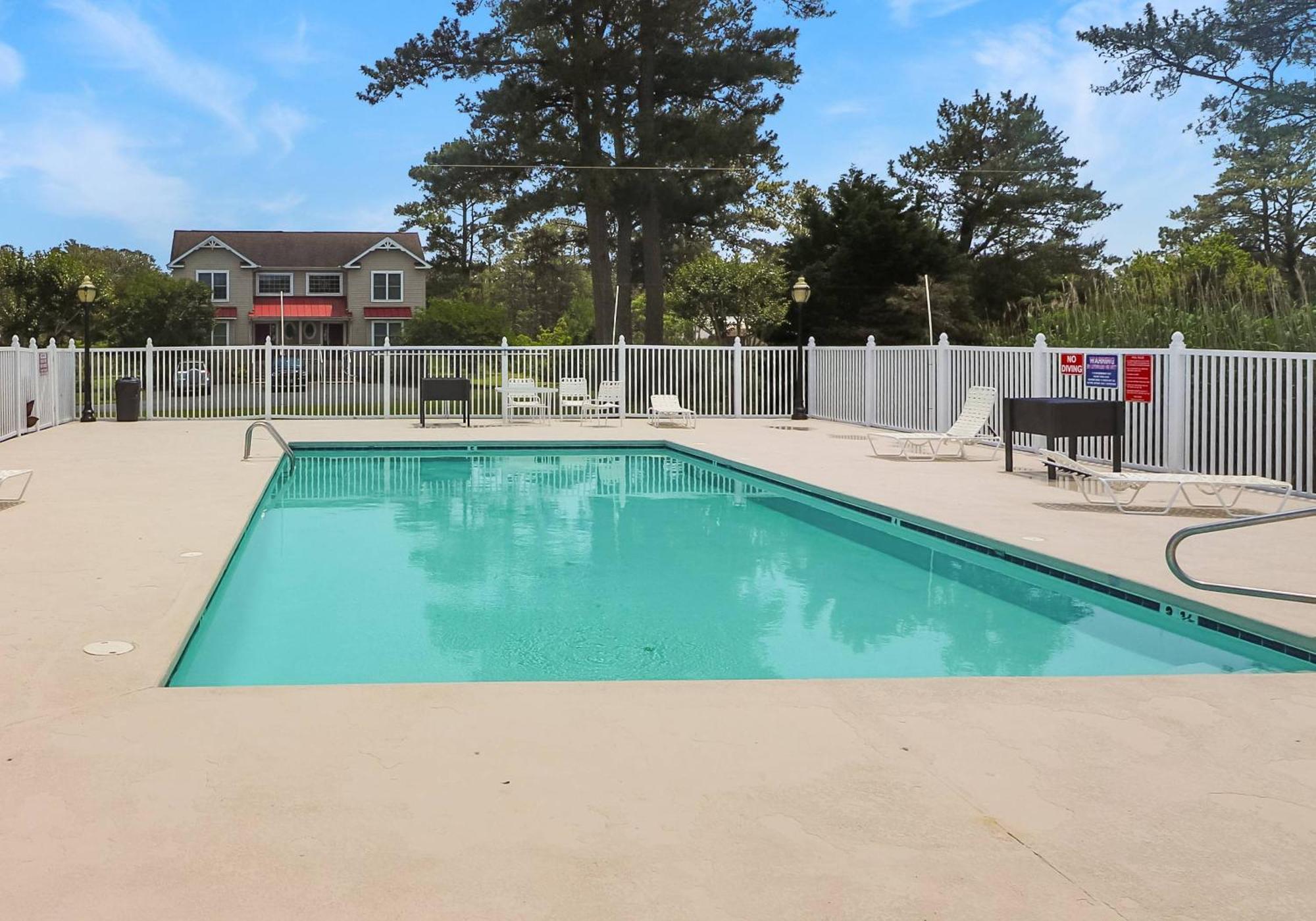 Sea La Vie - Duplex, Shared Pool! Holiday home