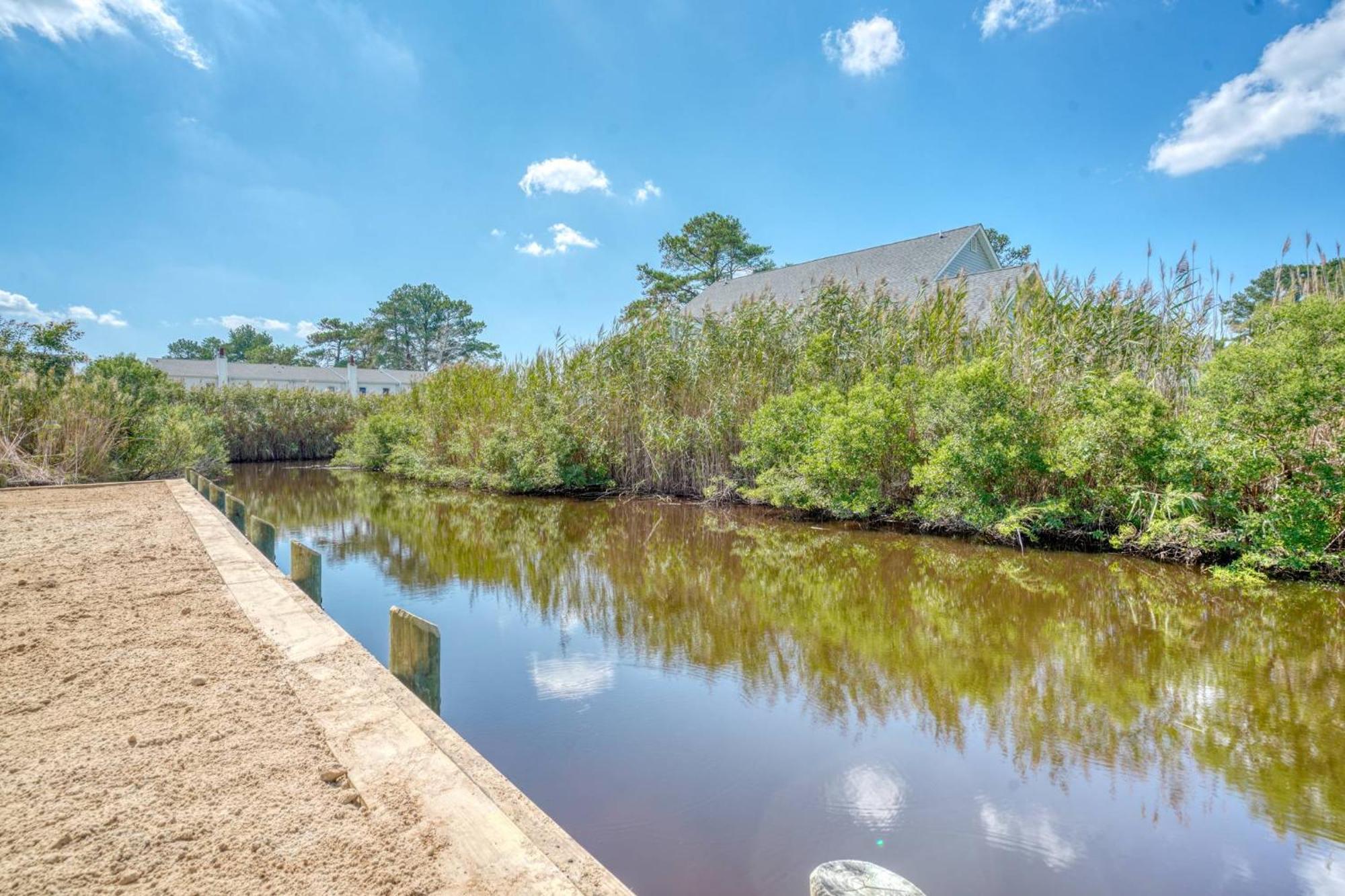 Holiday home Sea La Vie - Duplex, Shared Pool! Chincoteague
